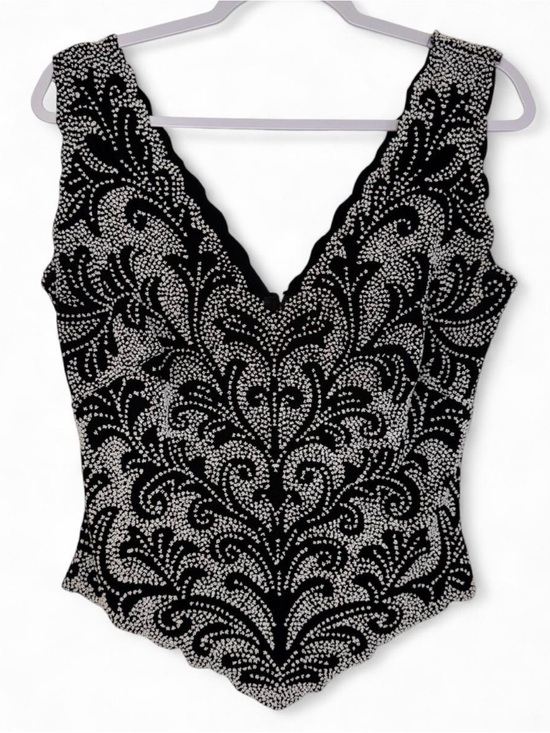 Tadashi Shoji Tops - Tadashi Shoji black & white v-neck beaded top